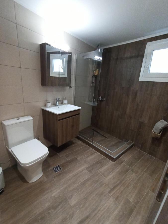 Studio 11 Kavála Luaran gambar